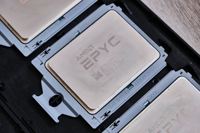 CPU AMD EPYC 7343 (16C/32T, 3.20 GHz, 128MB)